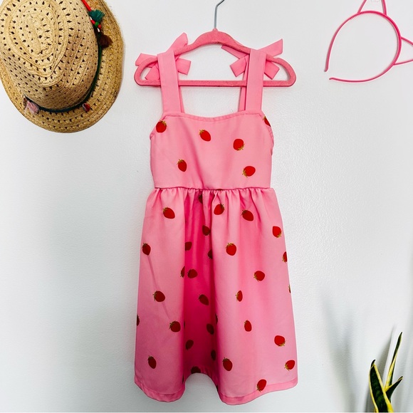 ๐๐๐Bundle of girlโs 3 dresses size 4, used in perfect condition - Picture 12 of 17